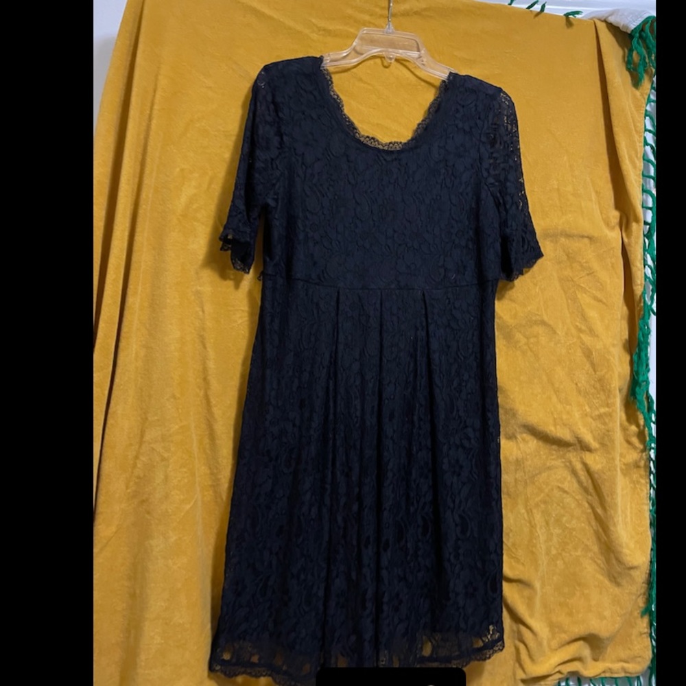 Motherhood Black lace dress Size Large